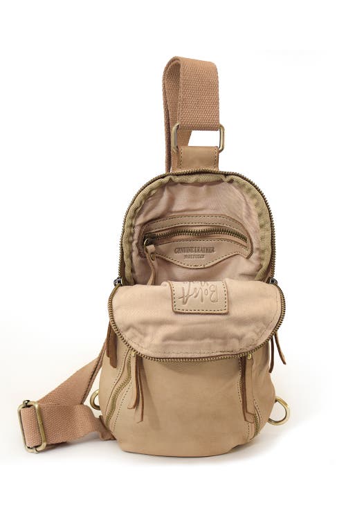 Bolsa Nova Logan Sling In Light Taupe