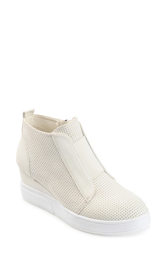 Journee Collection Clara Wedge Sneaker In Bone
