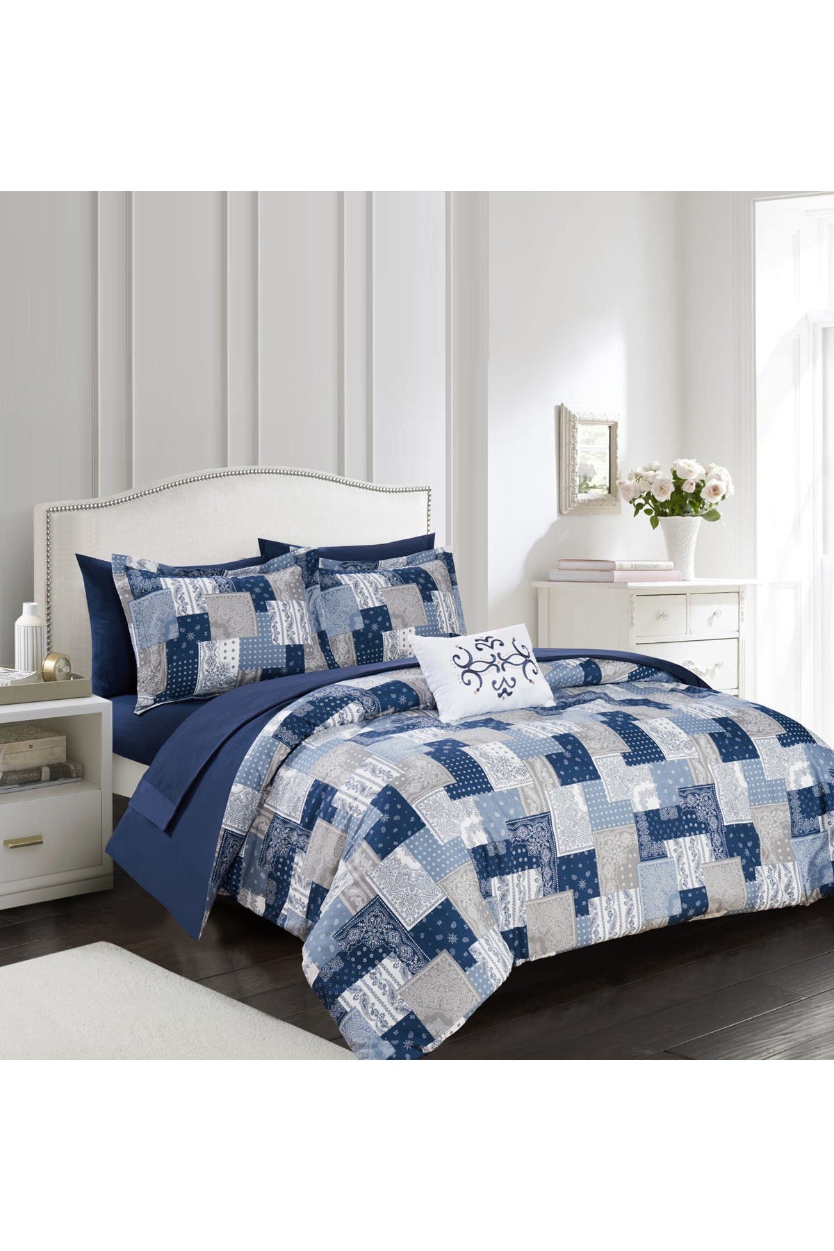 Dei 8 or 6 Piece Reversible Comforter Set Patchwork Bohemian Paisley Print