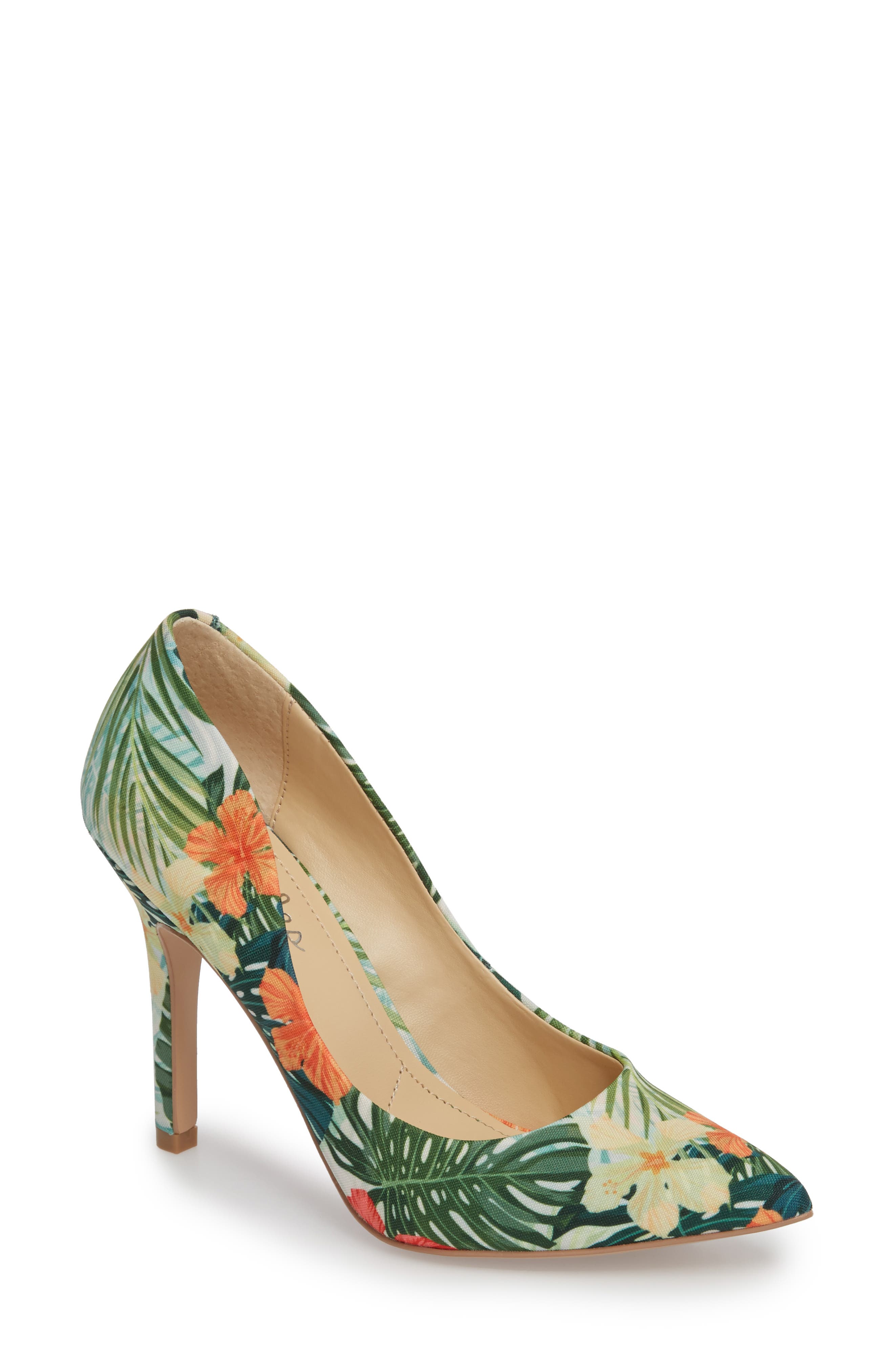 Charles By Charles David Maxx Pointy Toe Pump