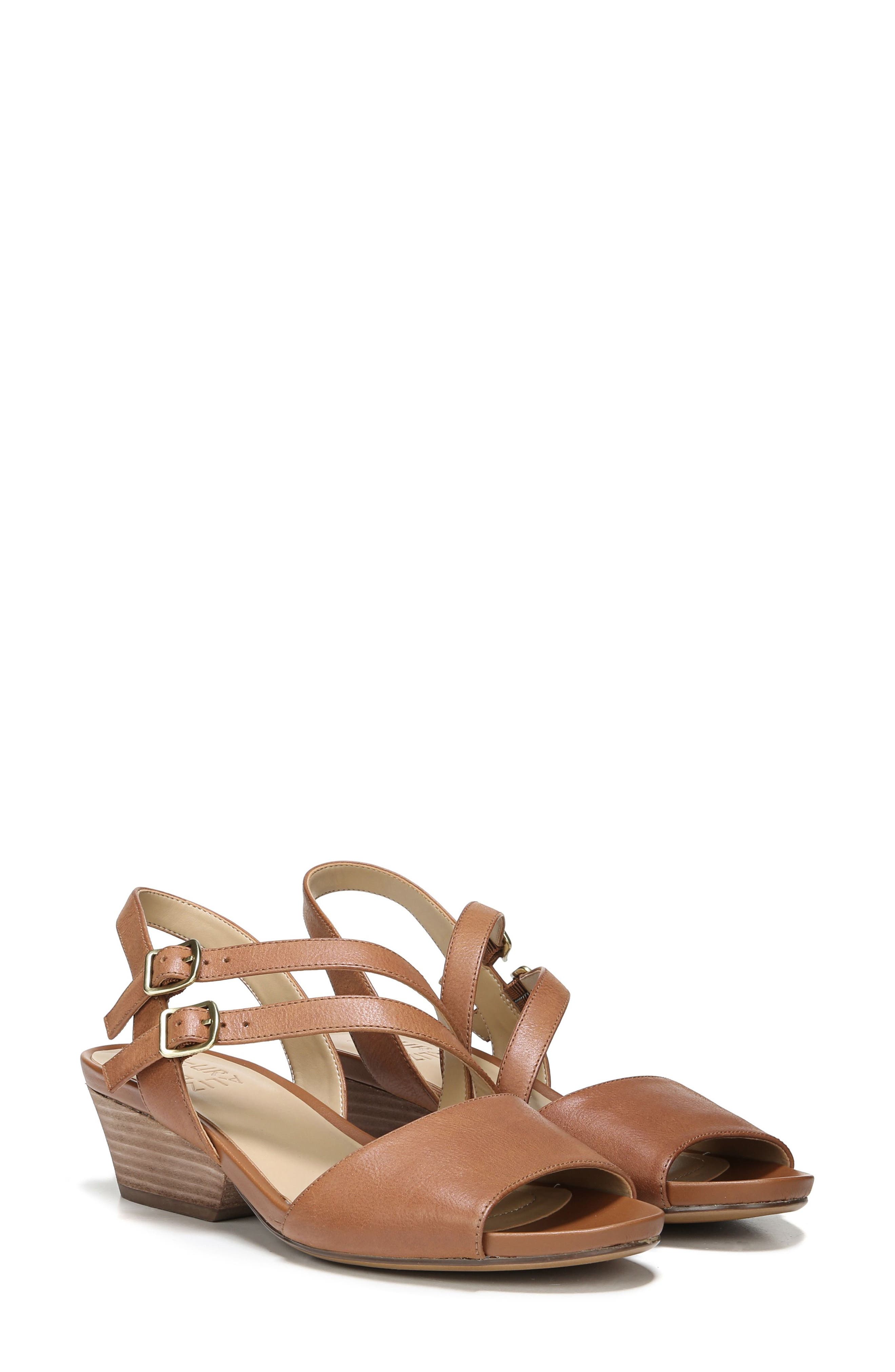 naturalizer gigi sandals