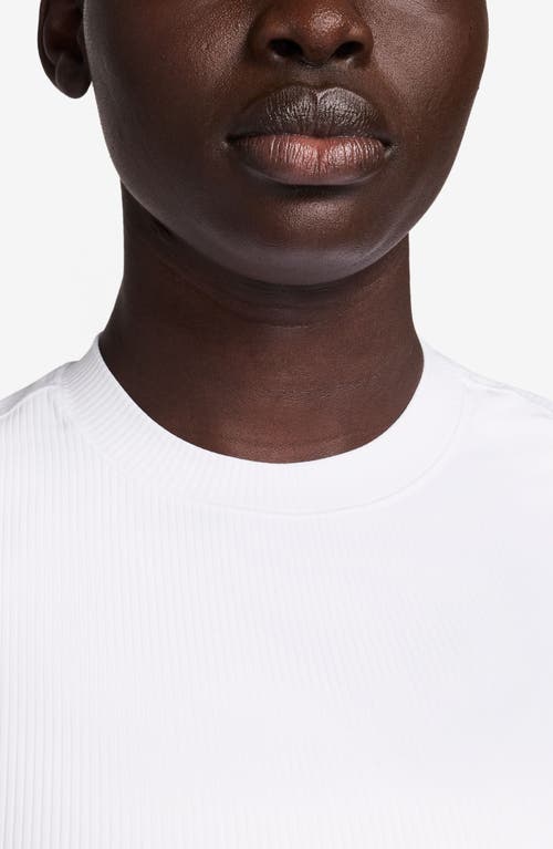 Nike Zenvy Dri-fit Rib T-shirt In White
