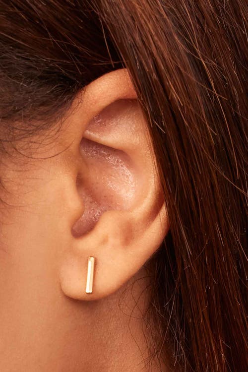 Oradina Women's 14k Yellow Gold Pisa Bar Studs In Yellow Gold