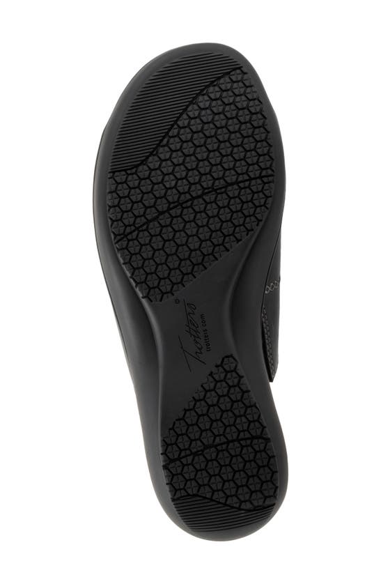 Trotters Ruthie Stitch Slide Sandal In Black