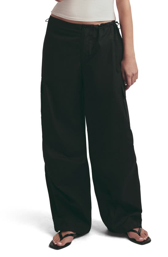 Shop Favorite Daughter The Low Cotton Cargo Pants In Black