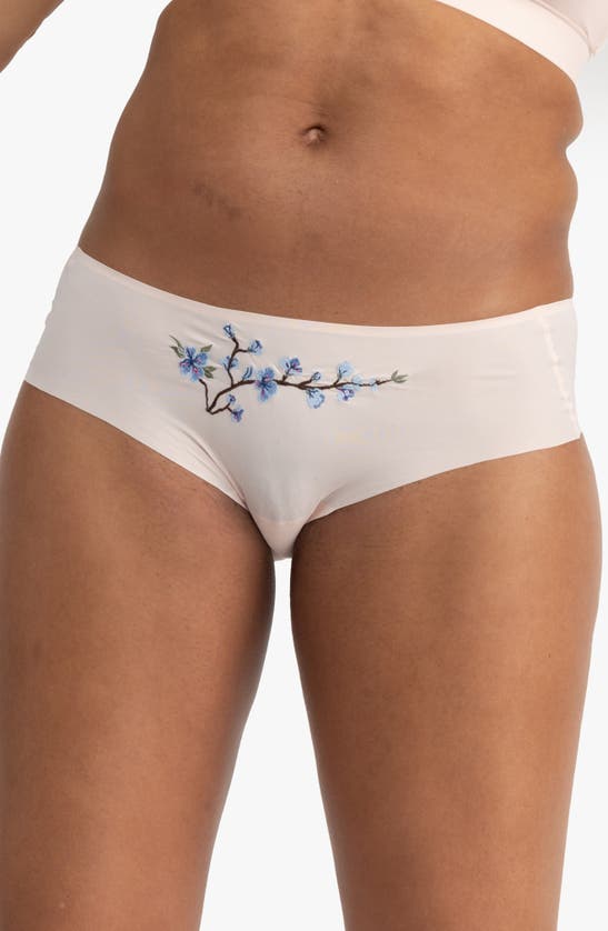 UWILA WARRIOR UWILA WARRIOR SOFT SEAMLESS BRIEFS WITH EMBROIDERY