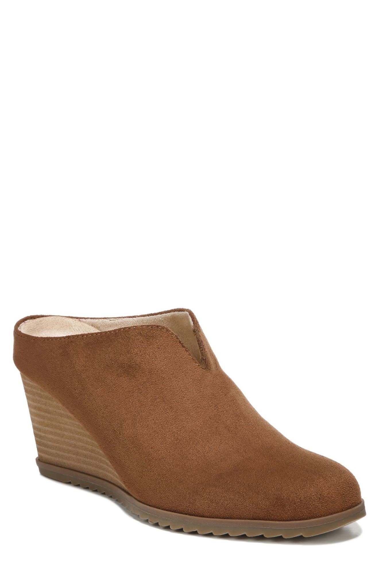 naturalizer mules clearance