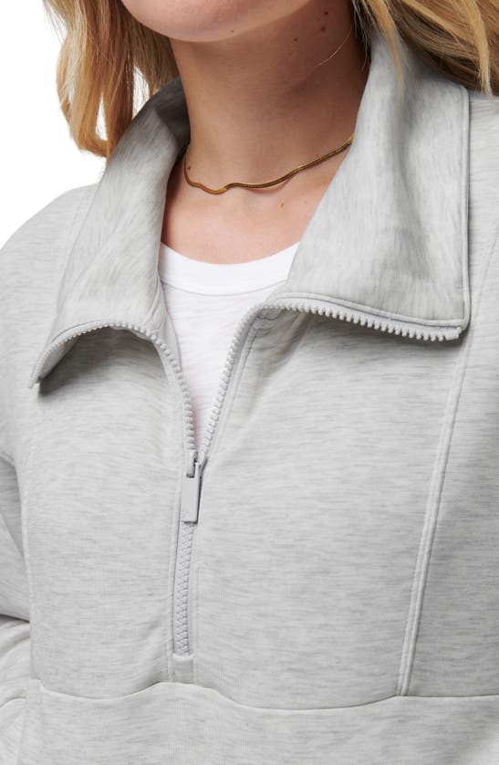 Travis Mathew Skyloft Half Zip Top In Heather Light Grey