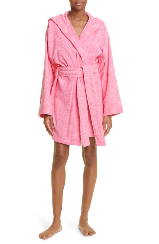 Versace Seashell Baroque Hooded Short Bath Robe In Pink Tones