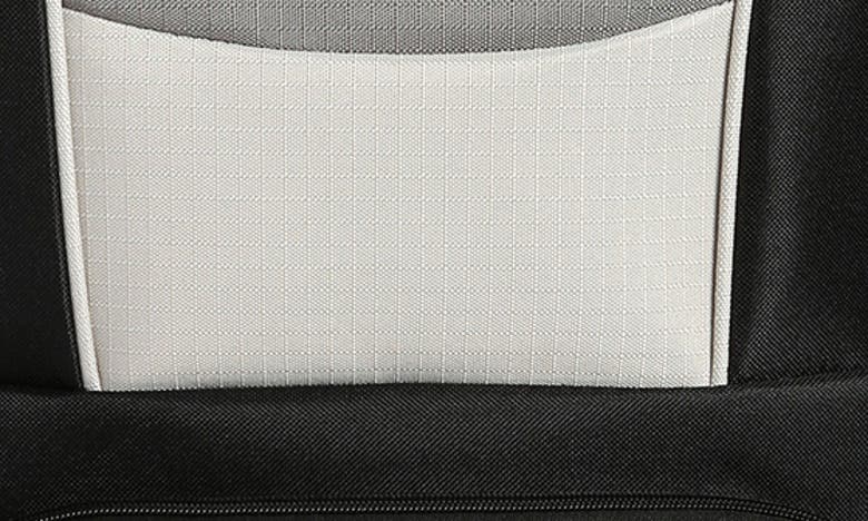 GEOFFREY BEENE 21-INCH ROLLING CARRY-ON