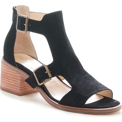 Sole Society Tonni Buckle Shield Sandal, Black