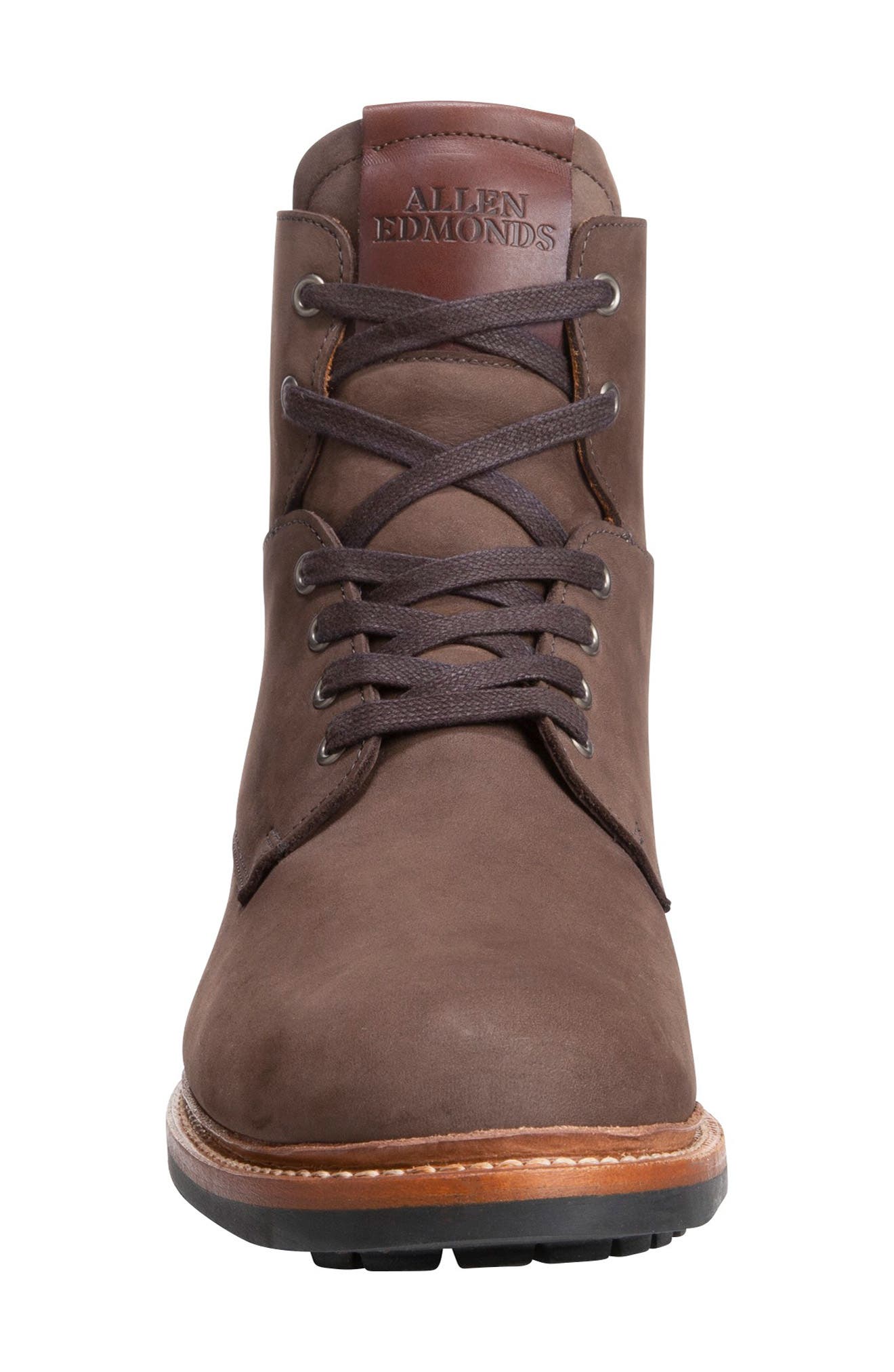 vince chapman leather chukka boot