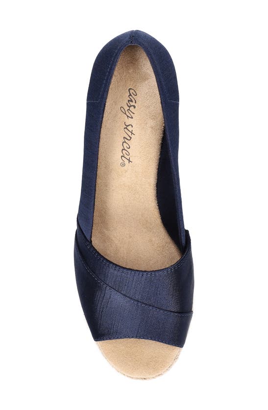 Easy Street Women's Jasper Super Flex Espadrille Sandals In Navy Thai Silk