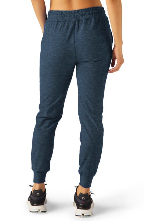 Beyond Yoga Womens Logo Comfy Jogger Pants In Nocturnal Navy