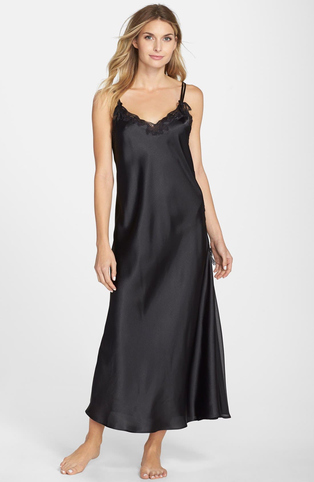 Oscar de la Renta Sleepwear 'Tying The Knot' Nightgown Nordstrom