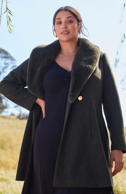 Estelle Grammy Coat With Faux Fur Collar In Olive