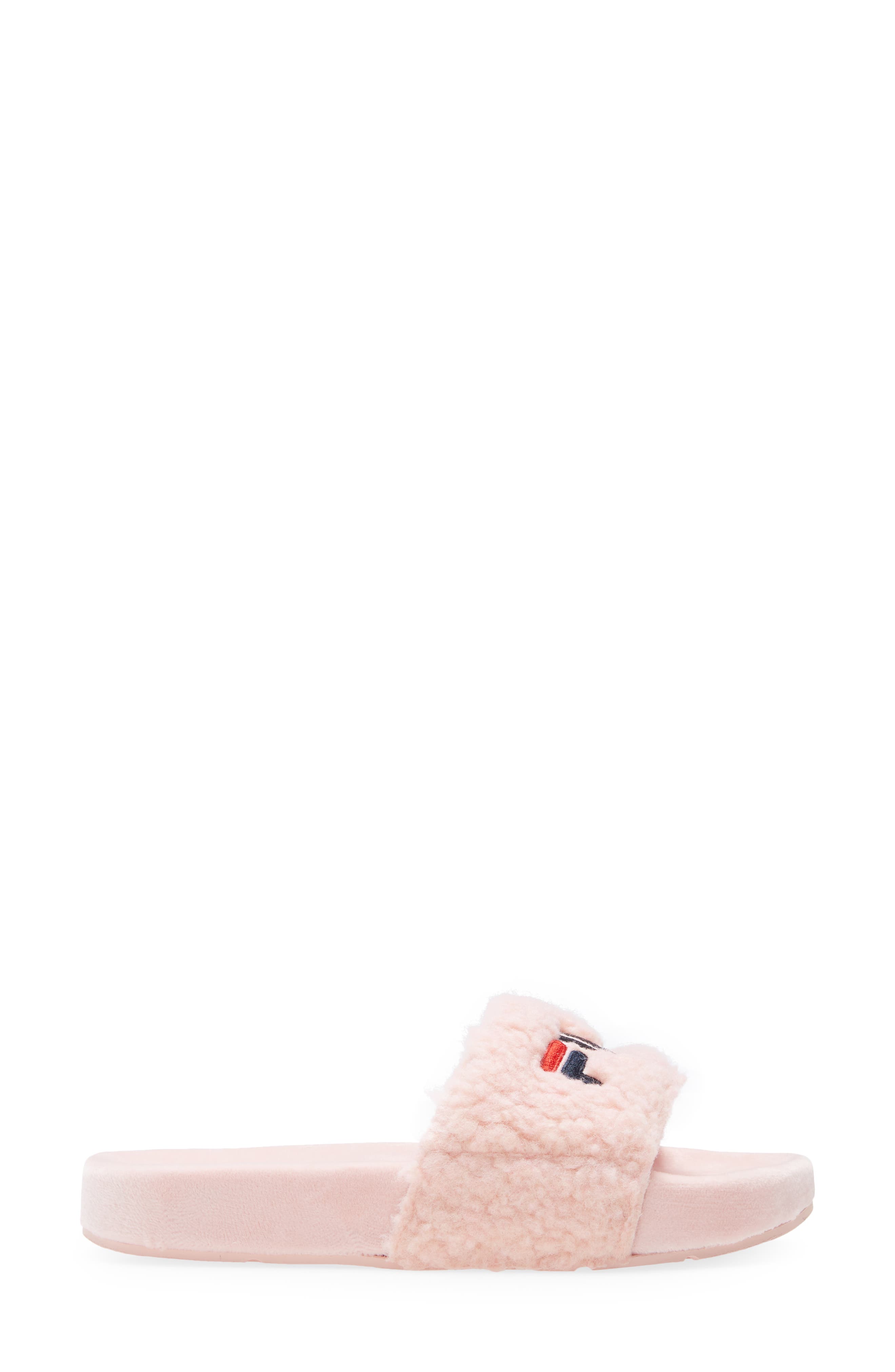 fila fuzzy slides