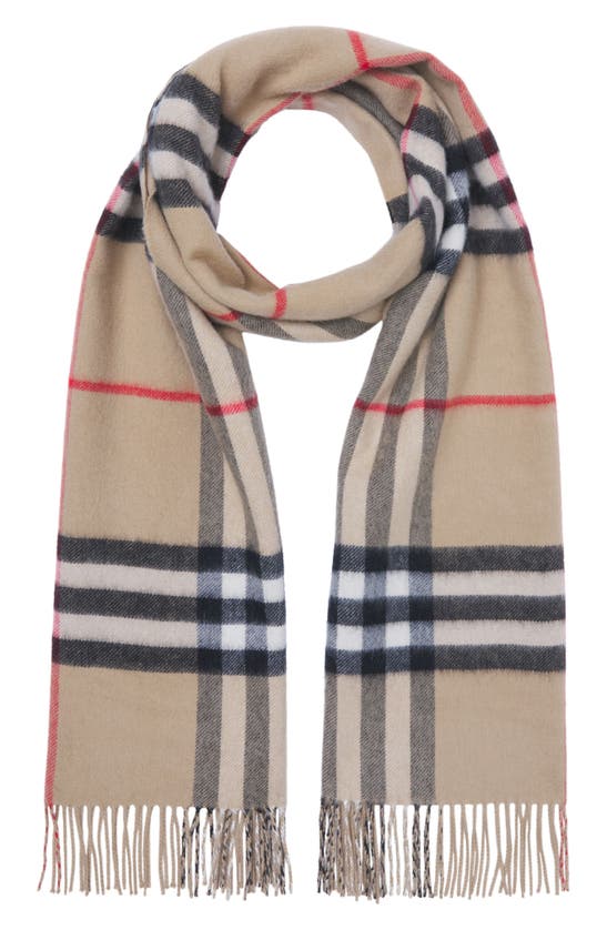Burberry Giant Icon Check Scarf In Arc Arc Beige |