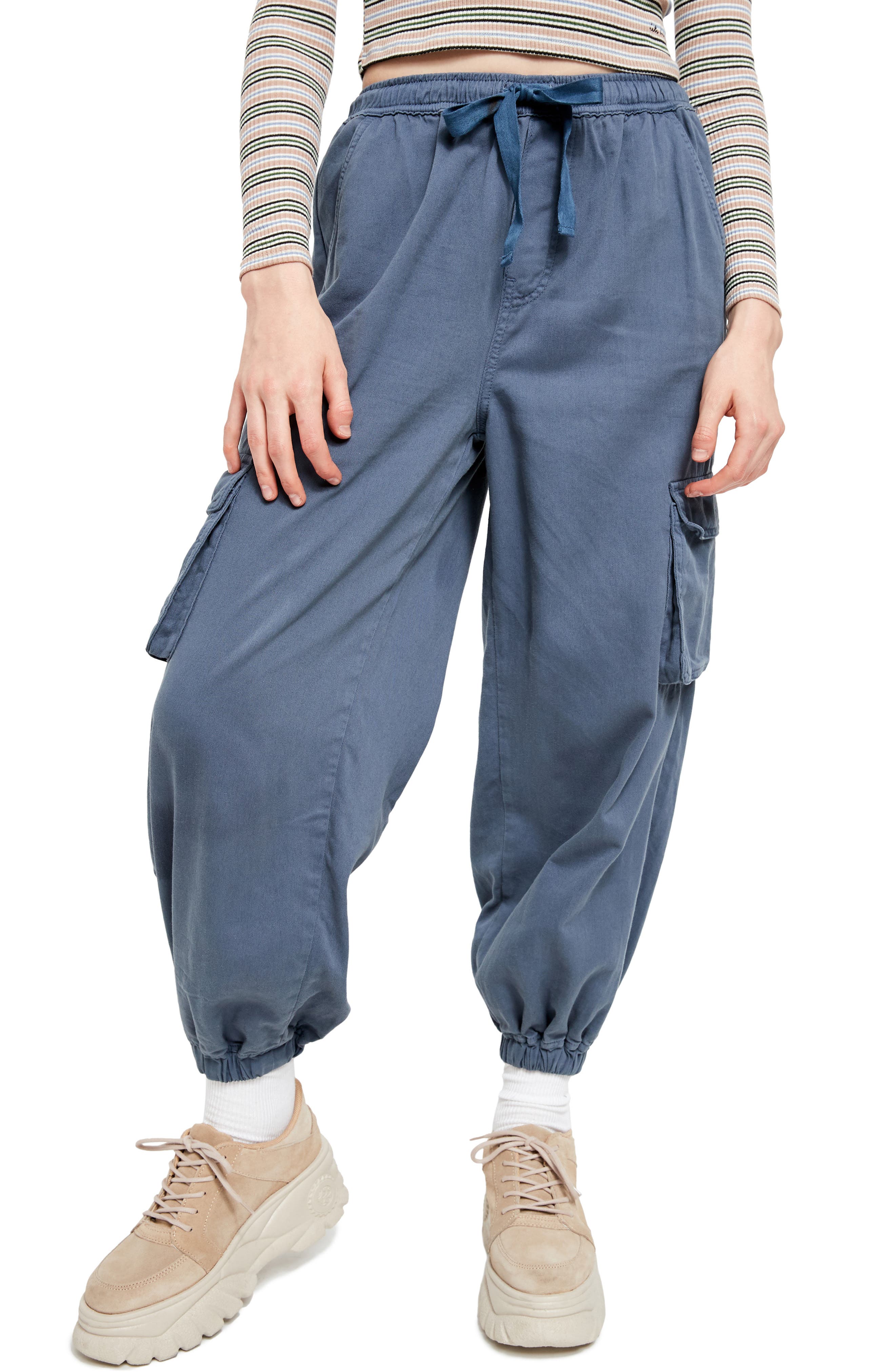 elastic cuff cargo pants