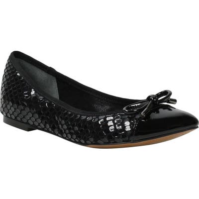 J. Renee Charmyne Skimmer Flat, Black