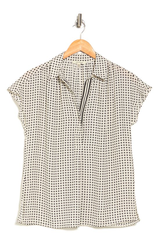 Max Studio Short Sleeve Popover Blouse In Ivry/ Blck Mdm Star Dot