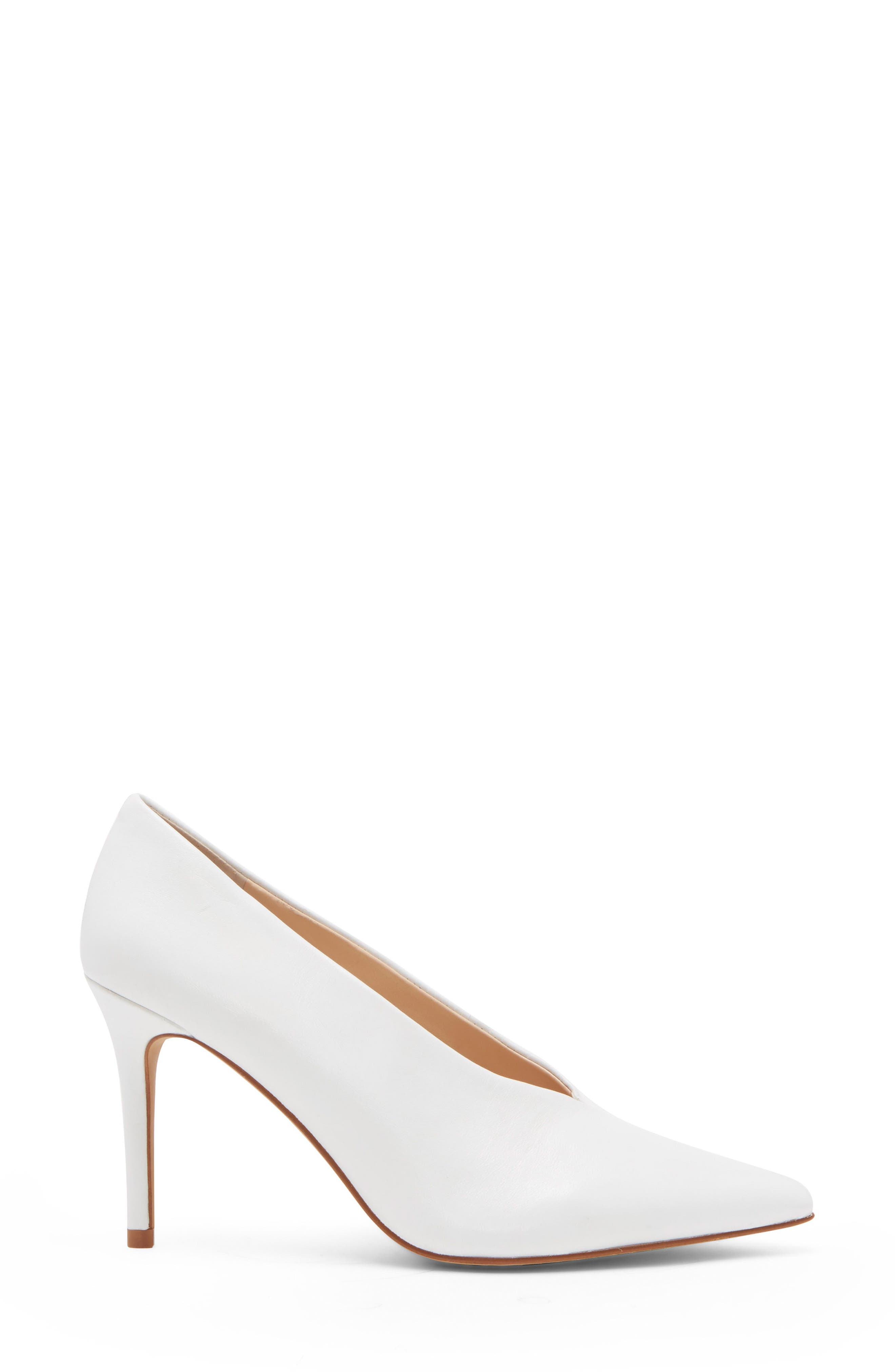 ankia vince camuto
