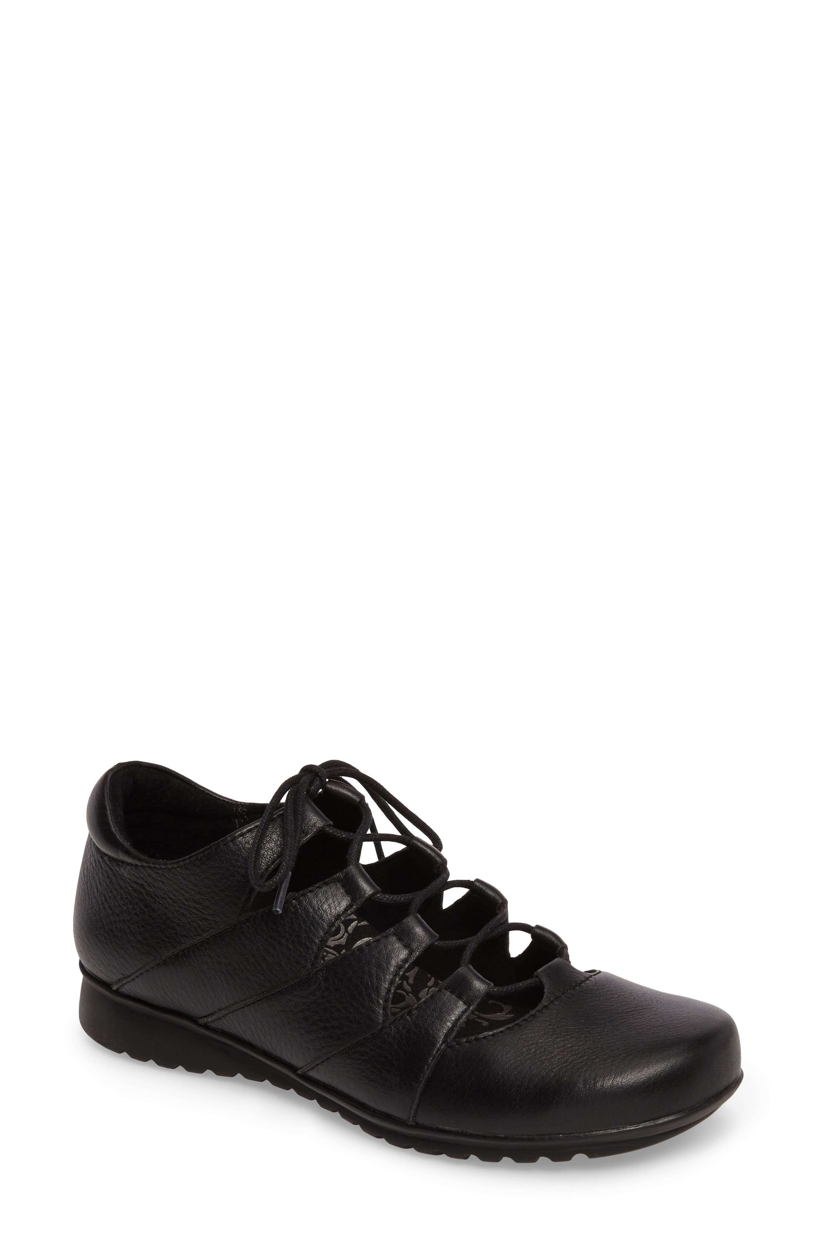 Aetrex Sienna Cutout Sneaker, Black