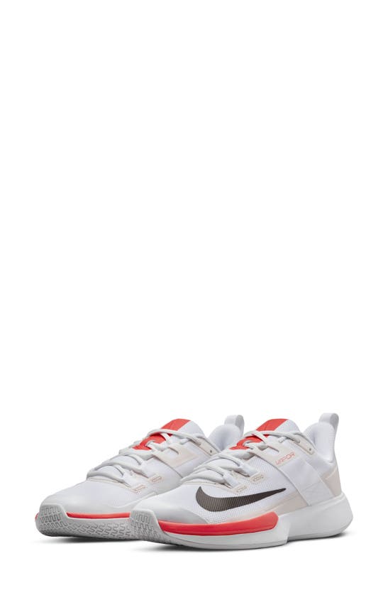 Nike Court Vapor Lite Hard Court Tennis Shoe In White/ Crimson/ Pewter