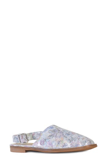 Amalfi By Rangoni Gelso Slingback Flat In Bianco Hairy.