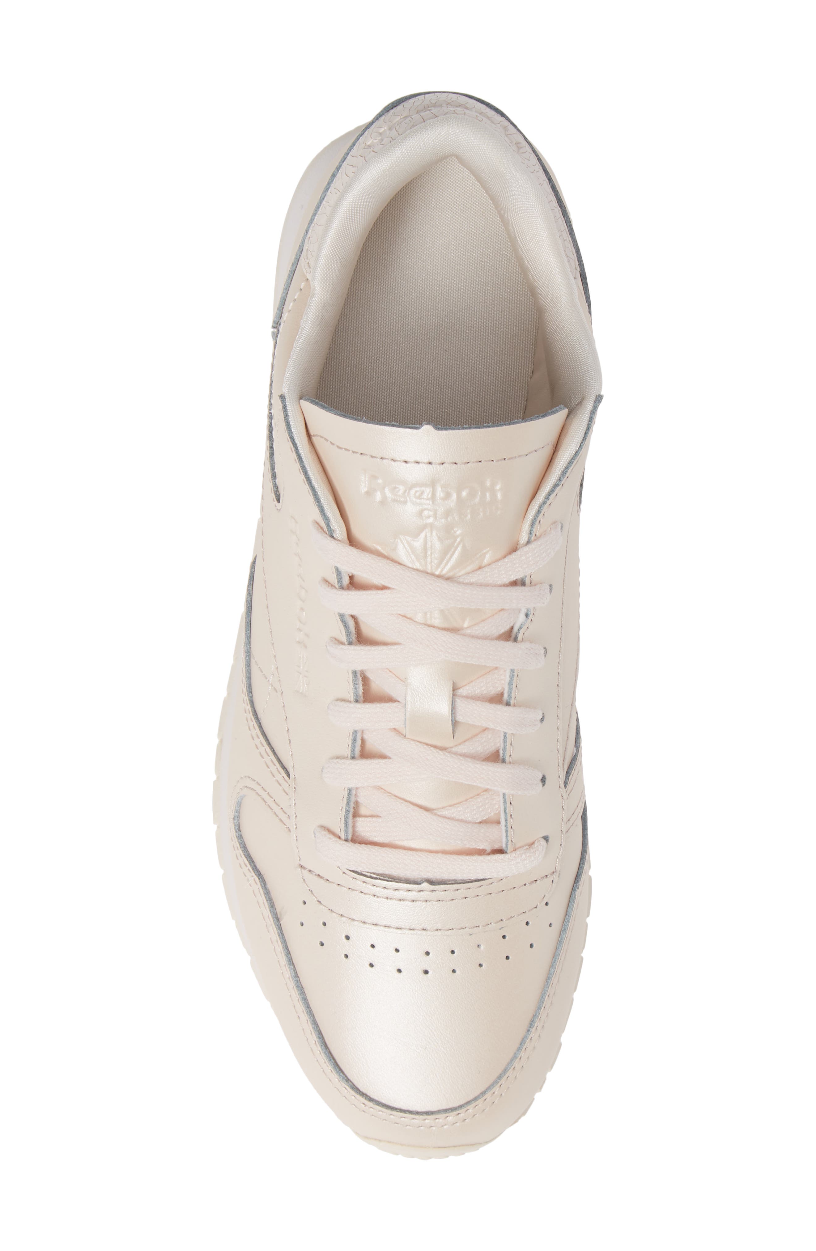 reebok classic nubuck leather trainers in pink