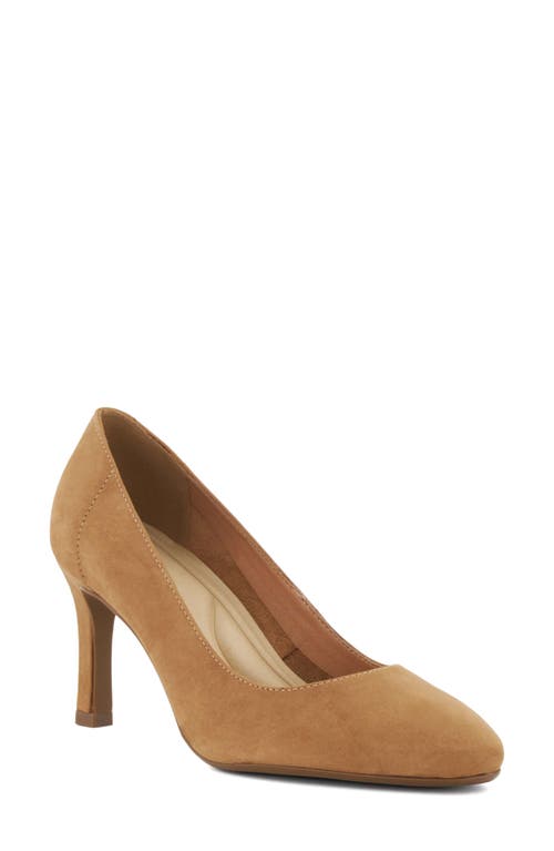 Adele Pump in Camel