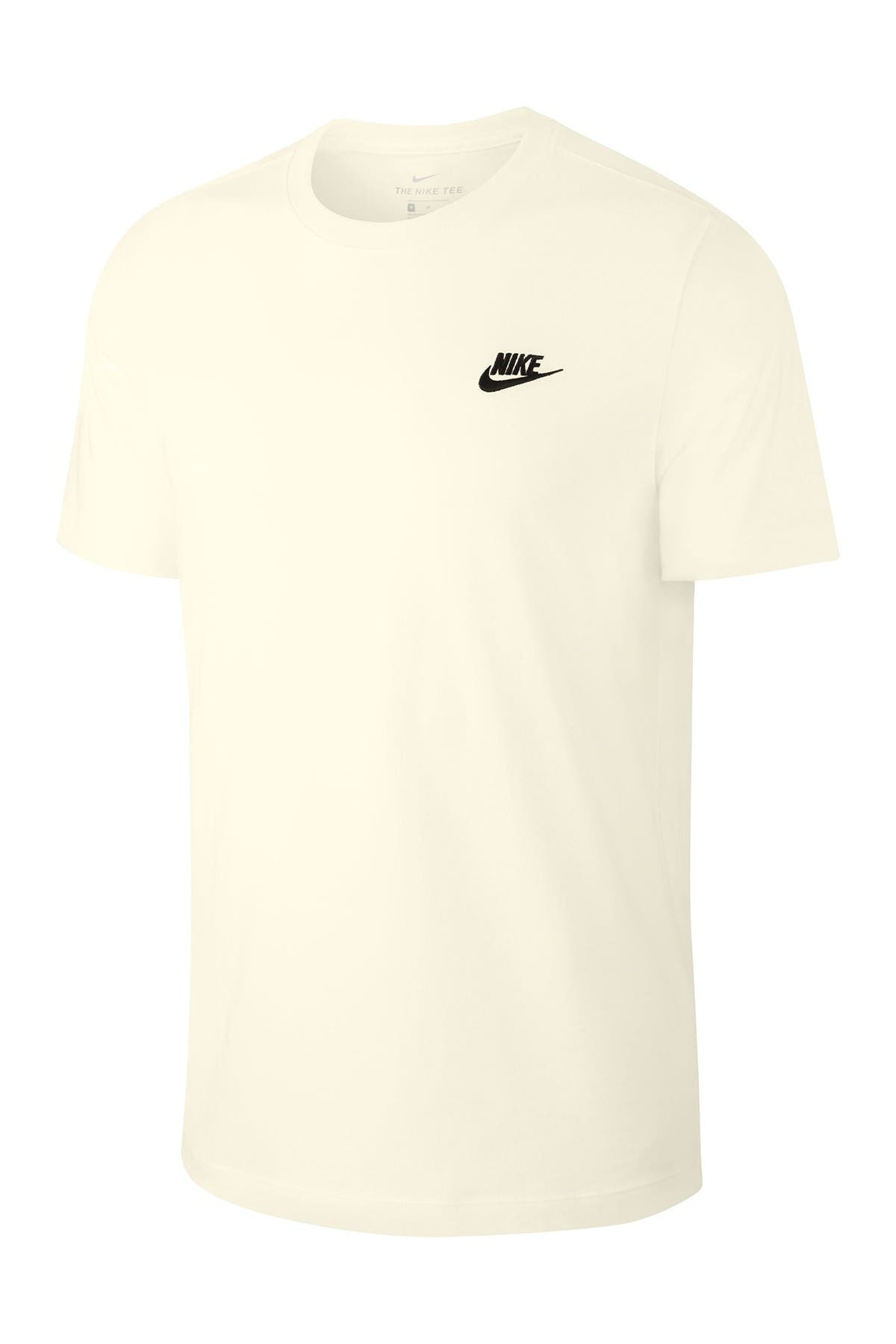 Nike Short Sleeve Club T-shirt In 133 Sail/black