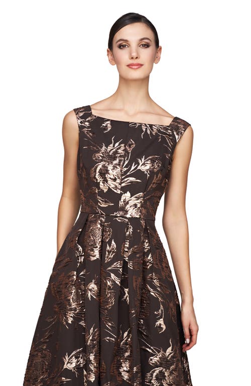Kay Unger Theodora Metallic Floral Sleeveless Gown In Espresso