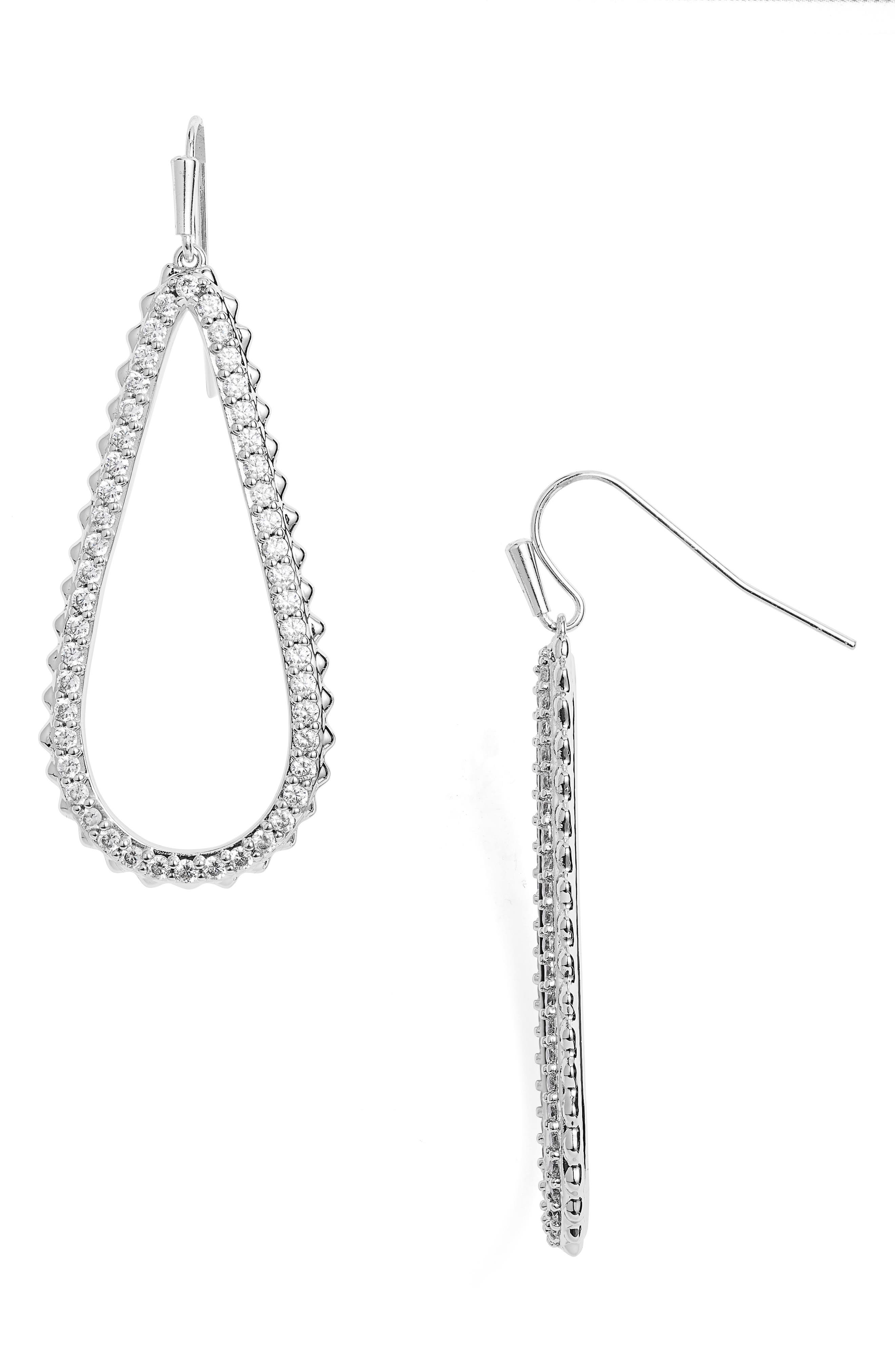 kendra scott tear drop earrings