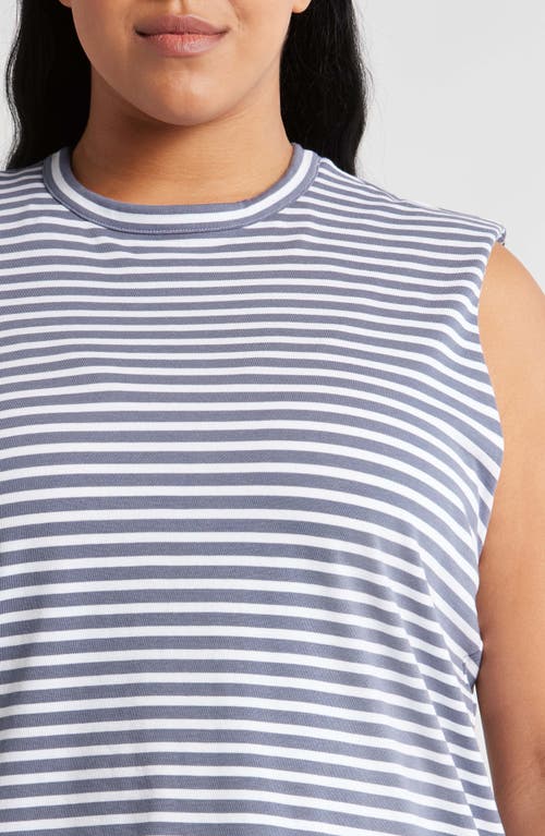 Shop Madewell Structured Shoulder Pad Muscle Tee In Sunfaded Indigo