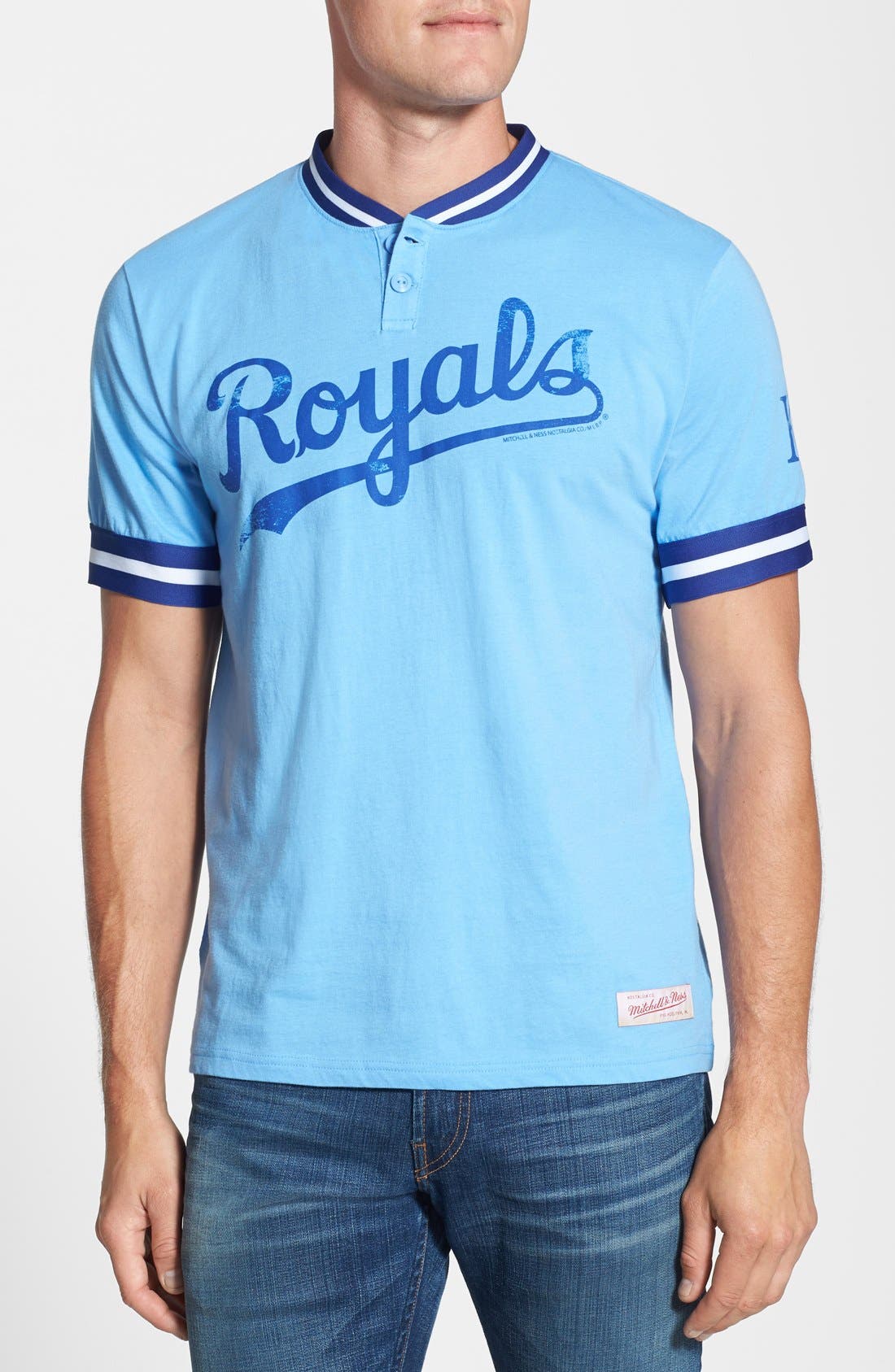 Mitchell & Ness 'Kansas City Royals Game Ball' Tailored Fit Short