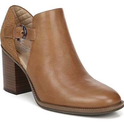 Dr. Scholl