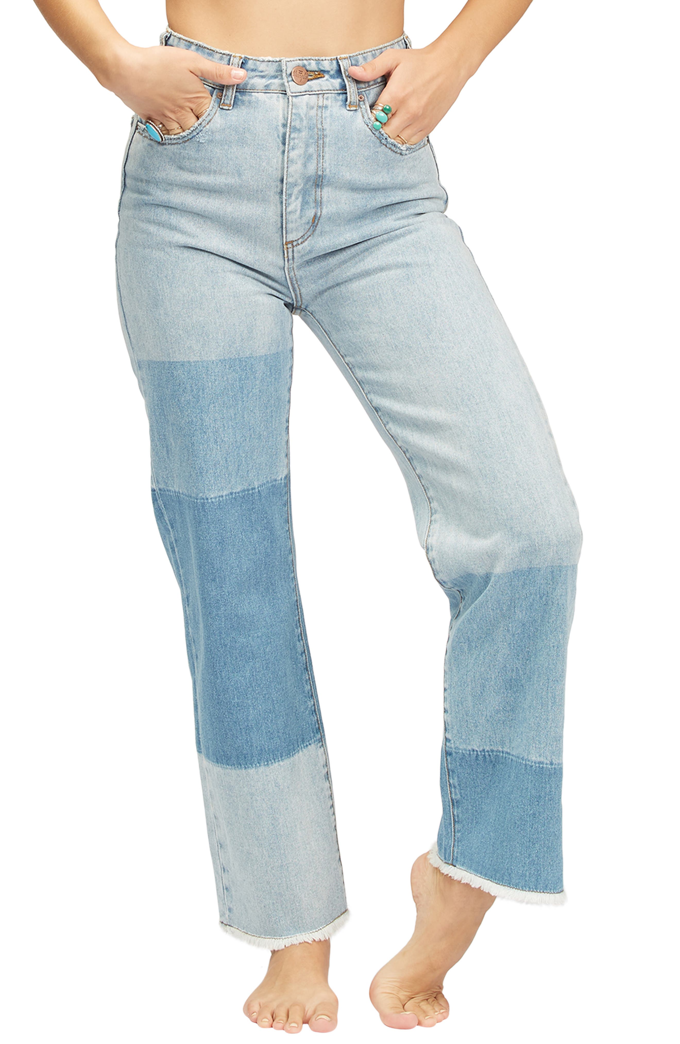 Havva jeans with different patches 