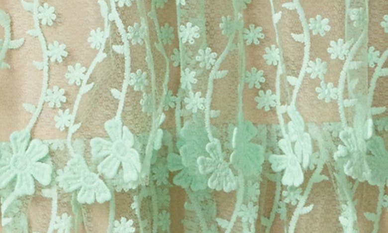 ENDLESS ROSE ENDLESS ROSE FLORAL EMBROIDERED TIERED LACE MIDI DRESS