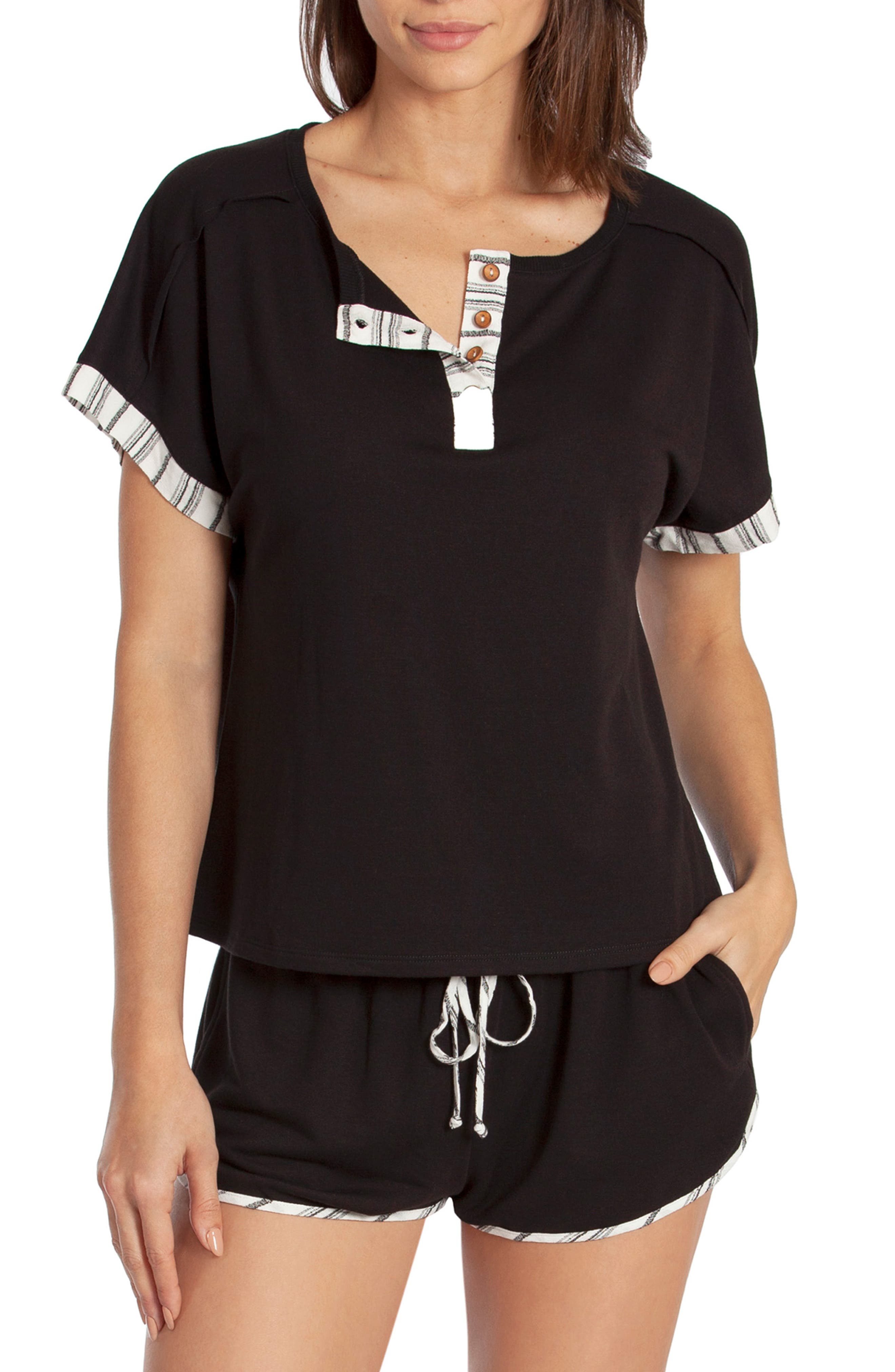 Midnight Bakery Leo Pajama Top, Black
