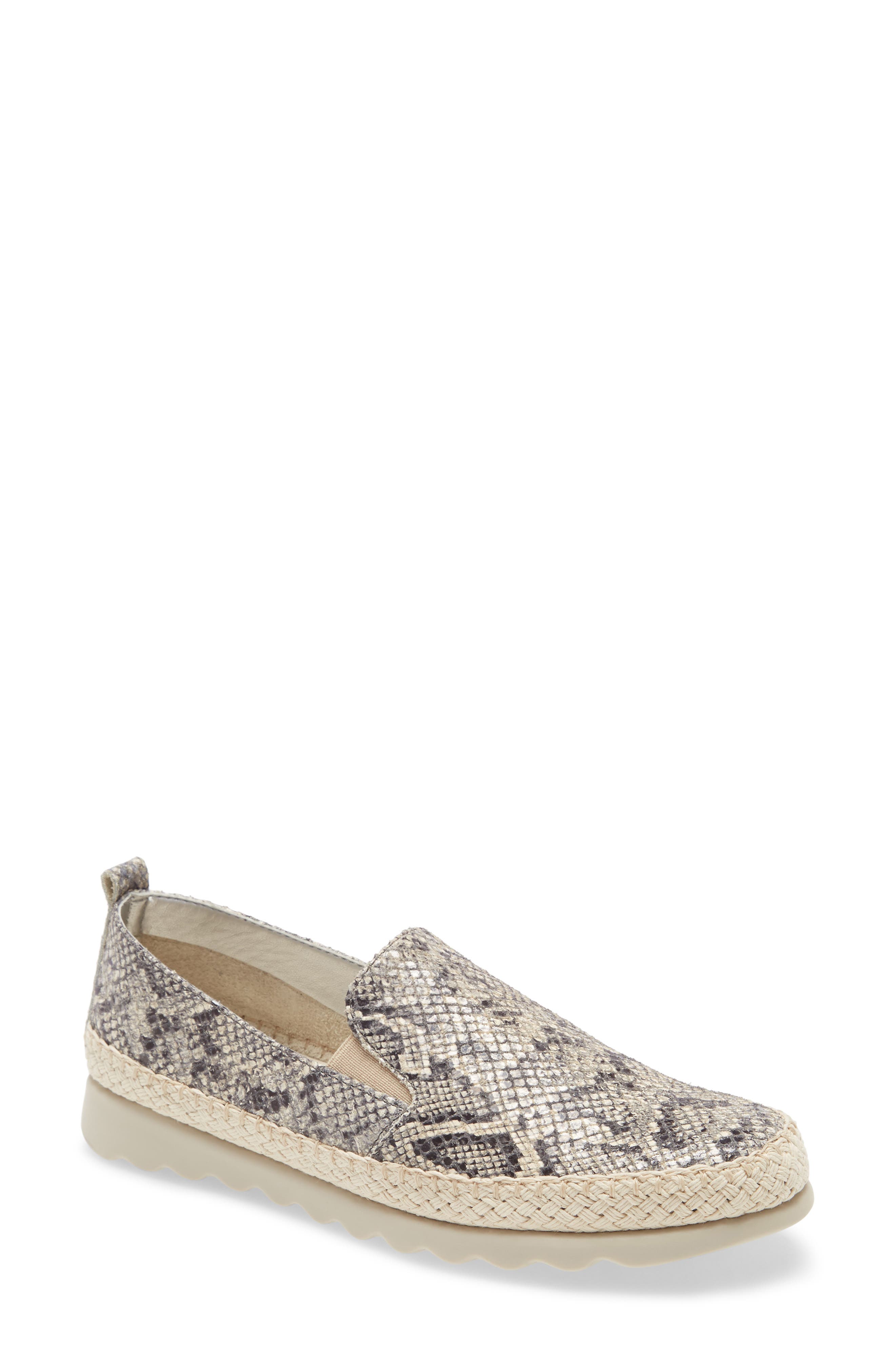 flexx slip on sneakers