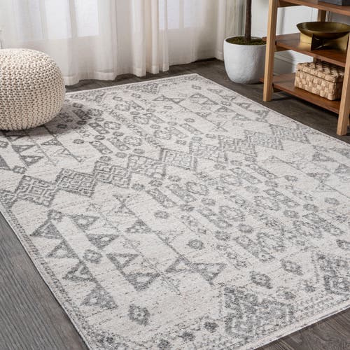 Jonathan Y Idris Diamond Geometric Area Rug In Gray/beige