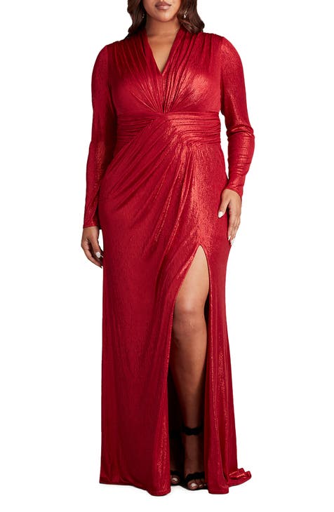 Plus size red on sale maxi dress with sleeves