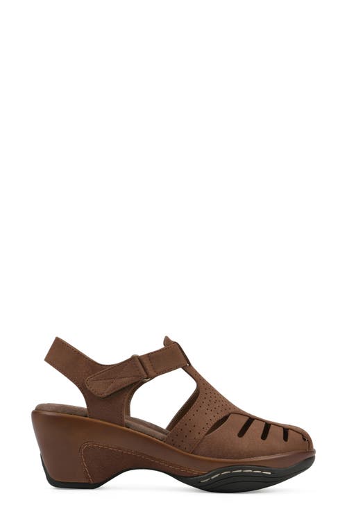 Cliffs By White Mountain Vie Sandal In Hazel Smooth