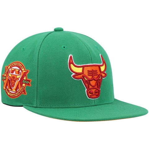 Men's Chicago Bulls Mitchell & Ness Black Lightning Hook Snapback Hat