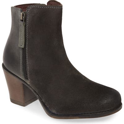 Roan Lina Bootie, Black