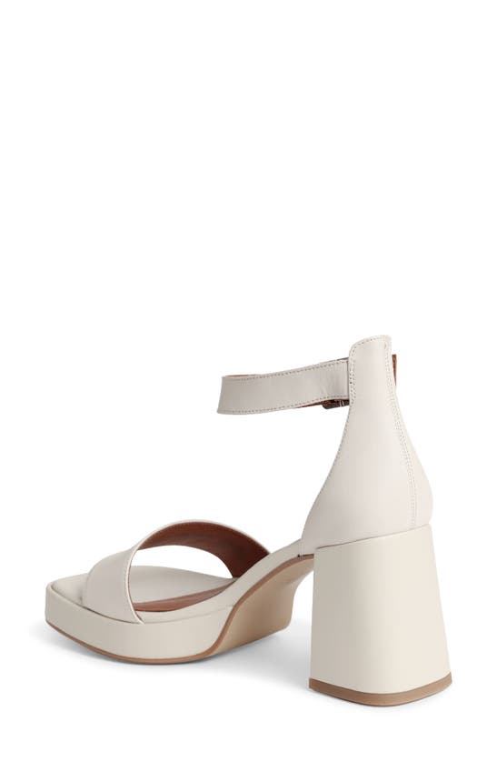 Vagabond Shoemakers Fiona Sandal In Off White | ModeSens