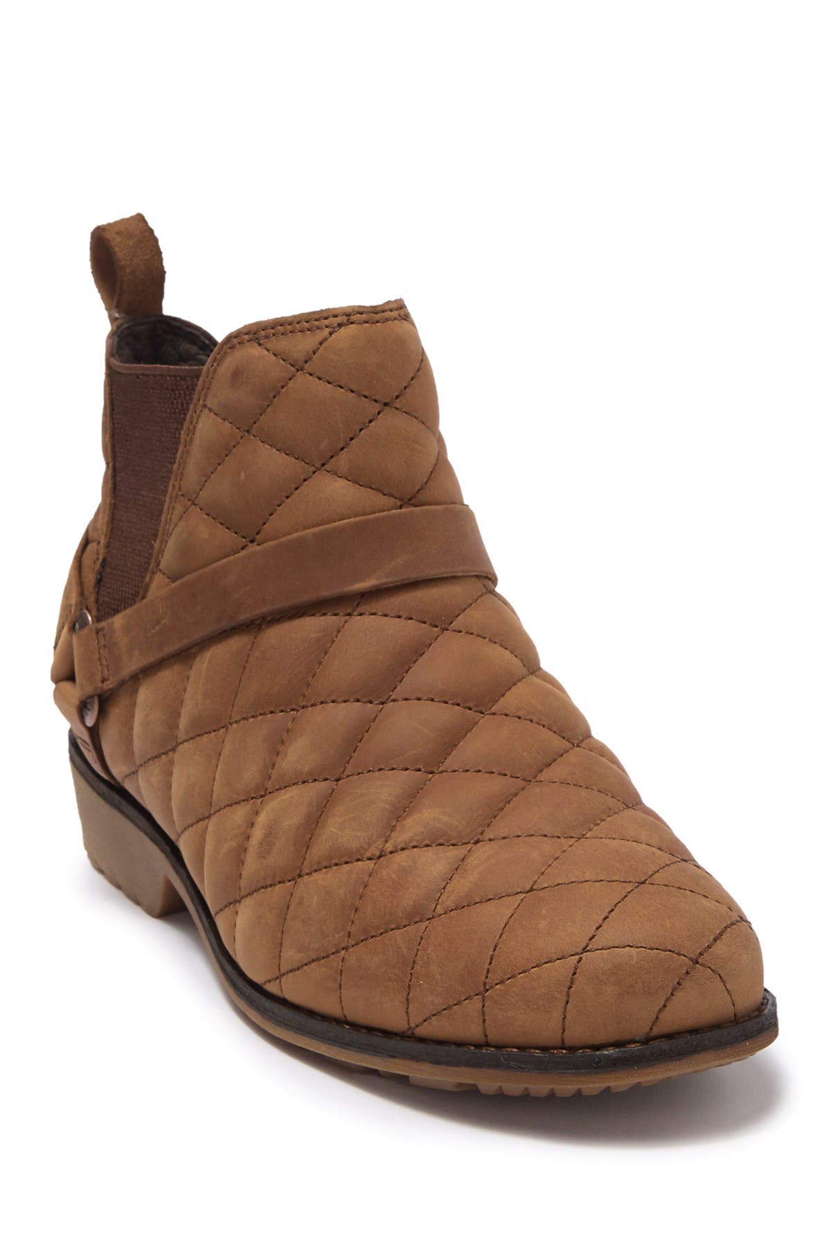 teva quilted shoe