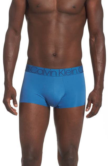 Click to view more detailed imagery on our partner's website Calvin Klein Low Rise Trunks In Tempe Blue