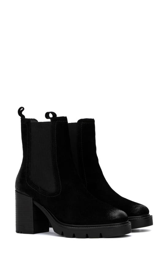 Vintage Foundry Penelope Leather Bootie In Black